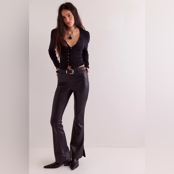 Free People Level Up Vegan Slit Slim Flare Jeans Size 29 - Picture 1 of 7